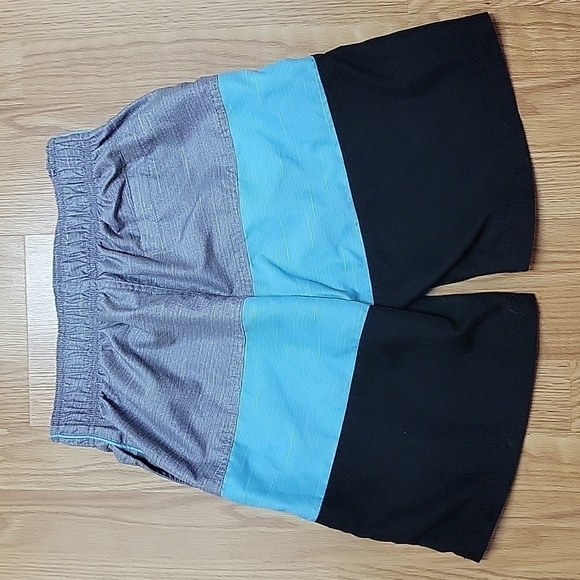 Gerry Youth / Boy's Swim Trunks Board Shorts like new - Picture 8 of 8
